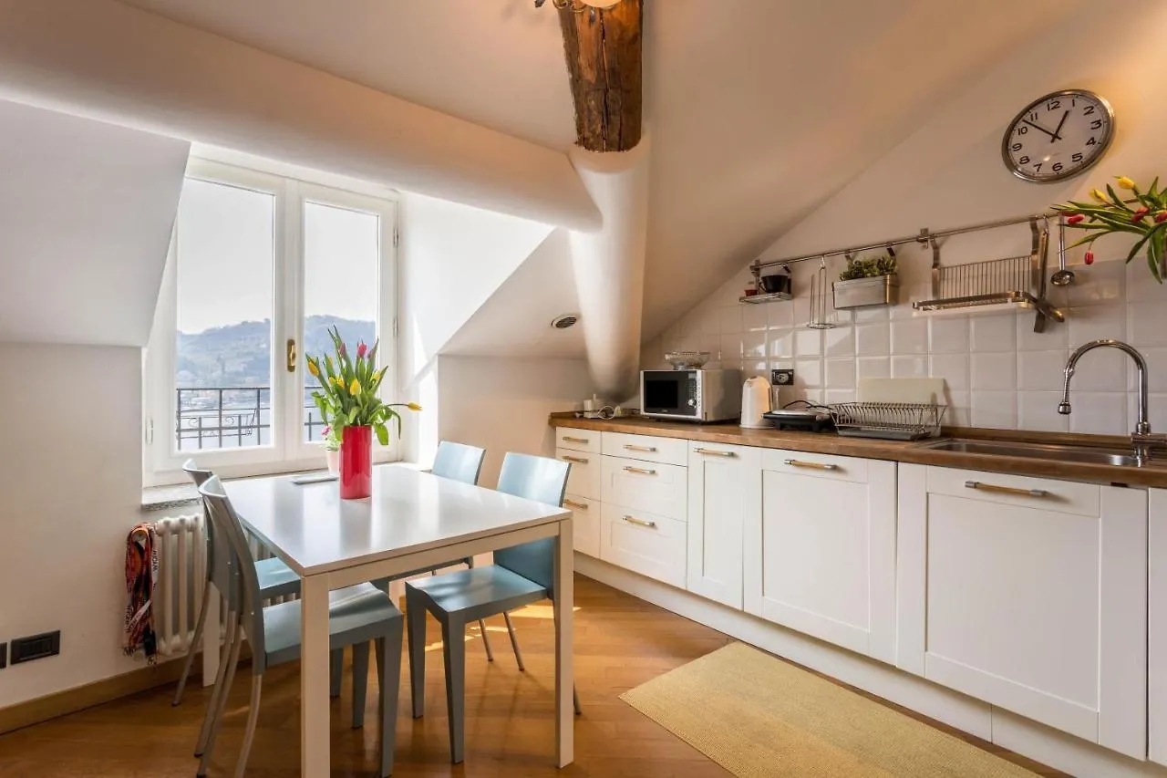 Attico Vista Lago Όπως Διαμέρισμα