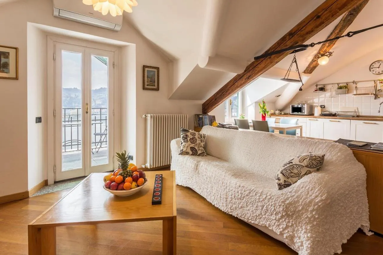 Apartment Attico Vista Lago Como