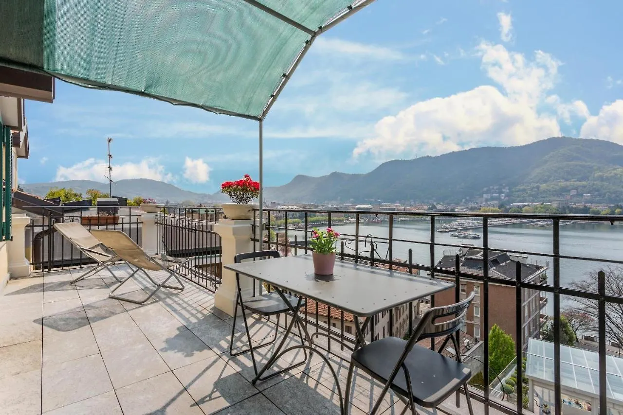 Apartment Attico Vista Lago Como
